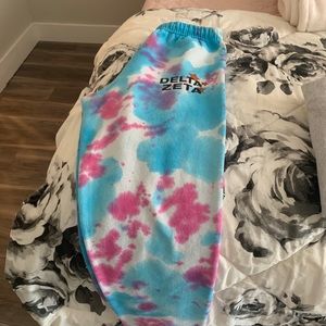 Delta zeta sweatpants